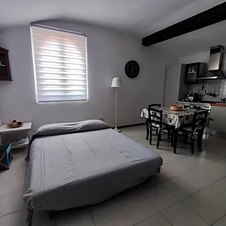 La Casina Di Ale Apartamento La Spezia