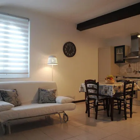 La Casina Di Ale דירה *